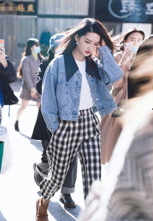 牛仔女明星图片,探寻女明星的西部魅力